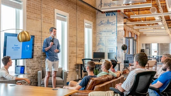 Google Ads vs SEO for Contractors: Which One Should You Choose?